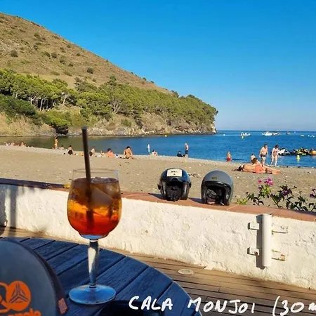 En Con Vistas Al Mar Av-10 Roses
