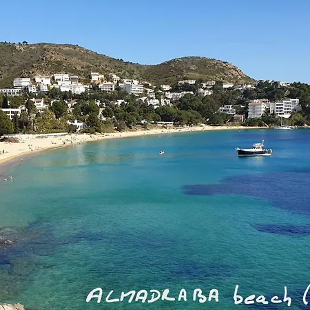 En Con Vistas Al Mar Av-10 Roses